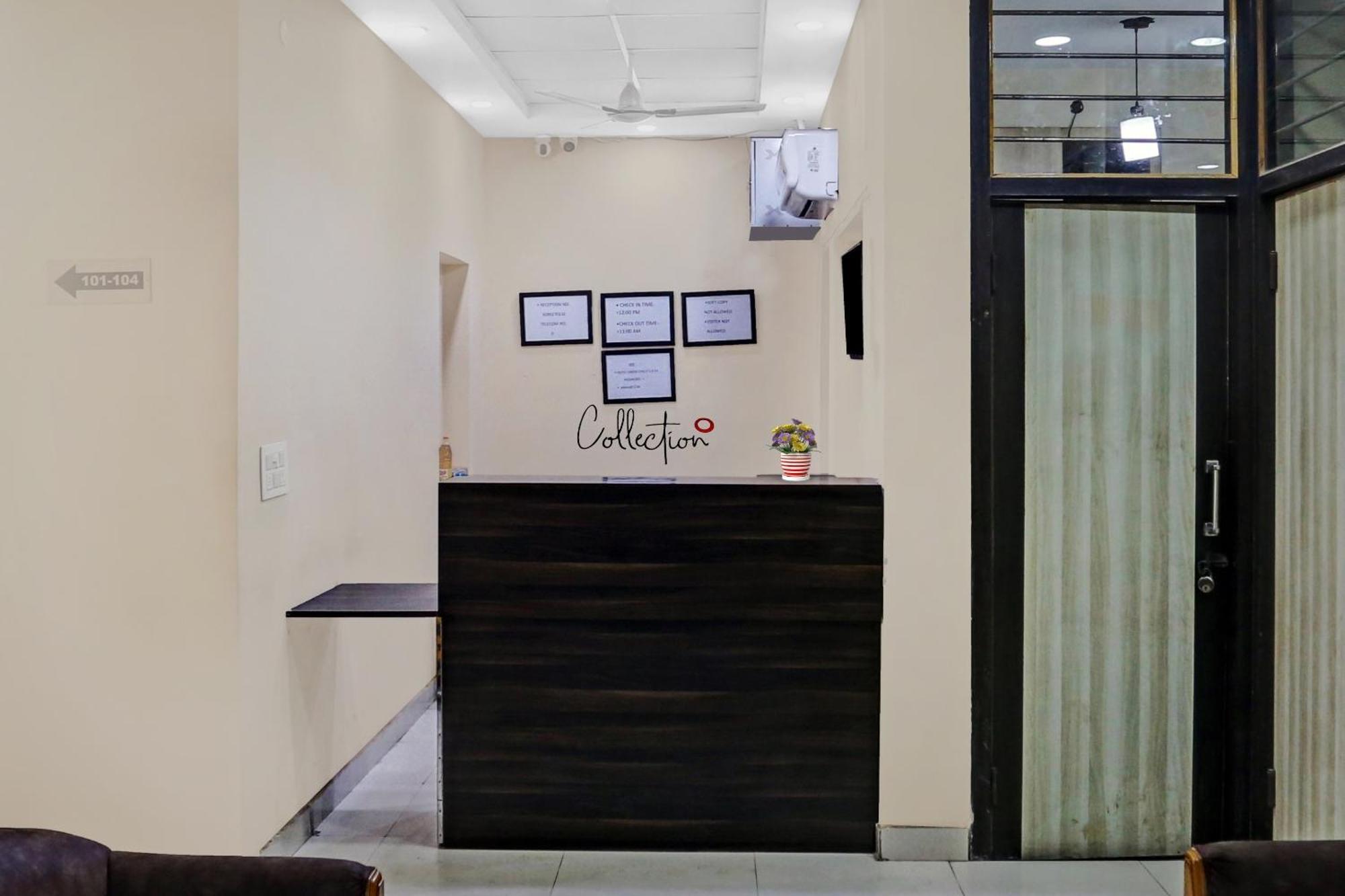 Collection O Metro View Ashok Vihar Near Shalimar Bagh Metro Station Hotel New Delhi Exterior photo
